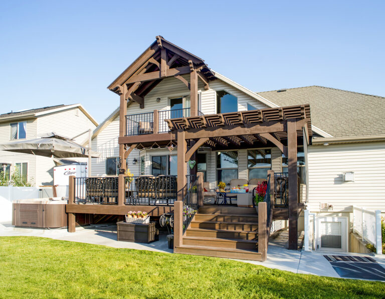 Lawrence-dan-deck-entrance-768x596